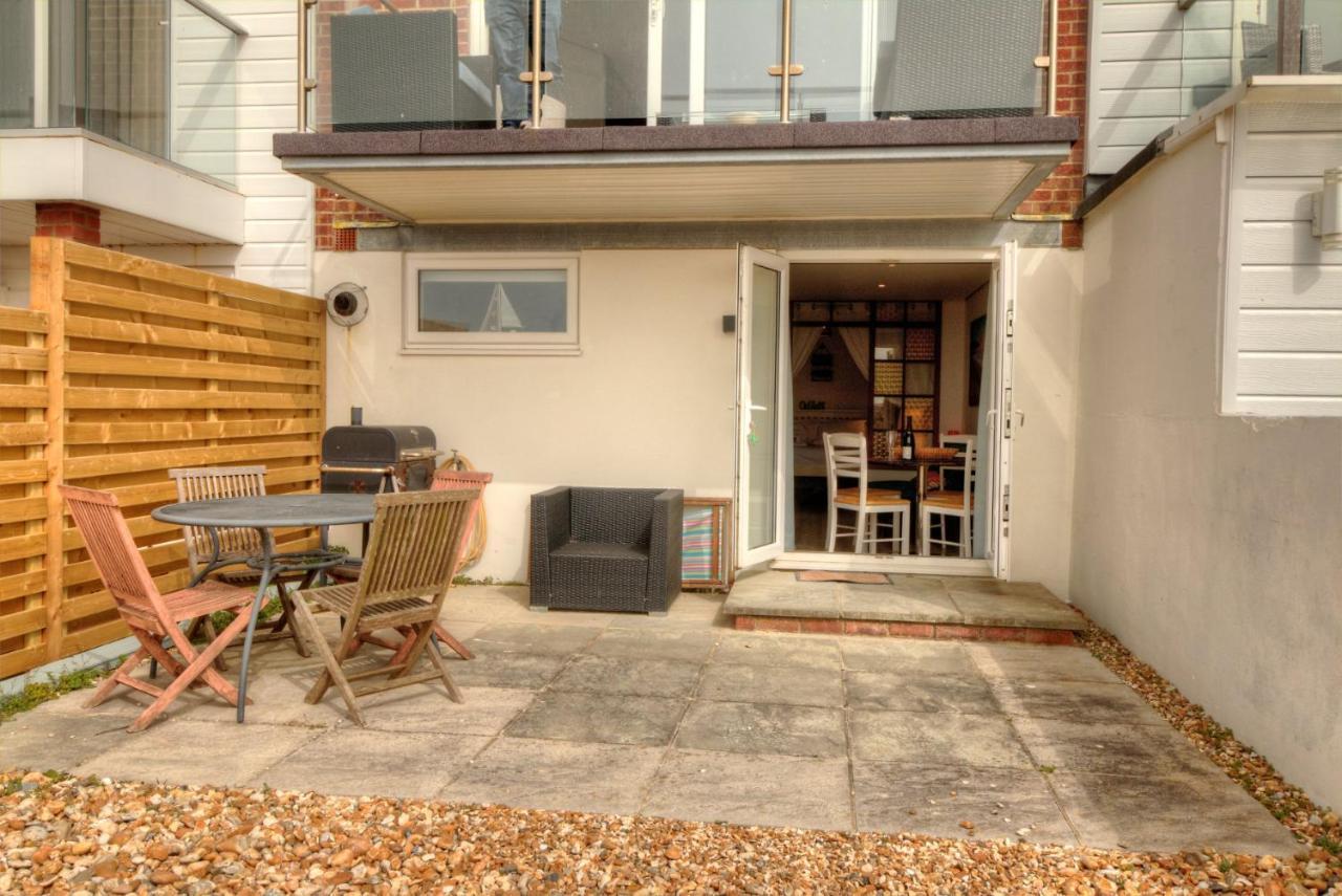 Pass The Keys Shore To Please - Sea Views And Beach Front Modern 1Bed Apt With Sofabed Portsmouth Exteriér fotografie